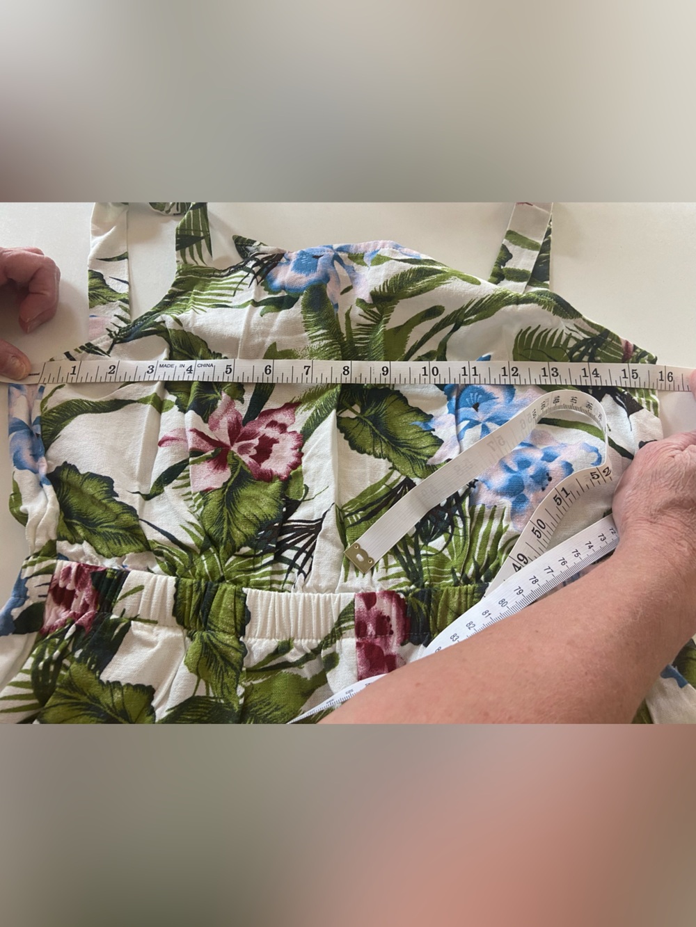 One Clothing tropical jumpsuit cropped leg linen blend sz S never worn - Picture 6 of 9